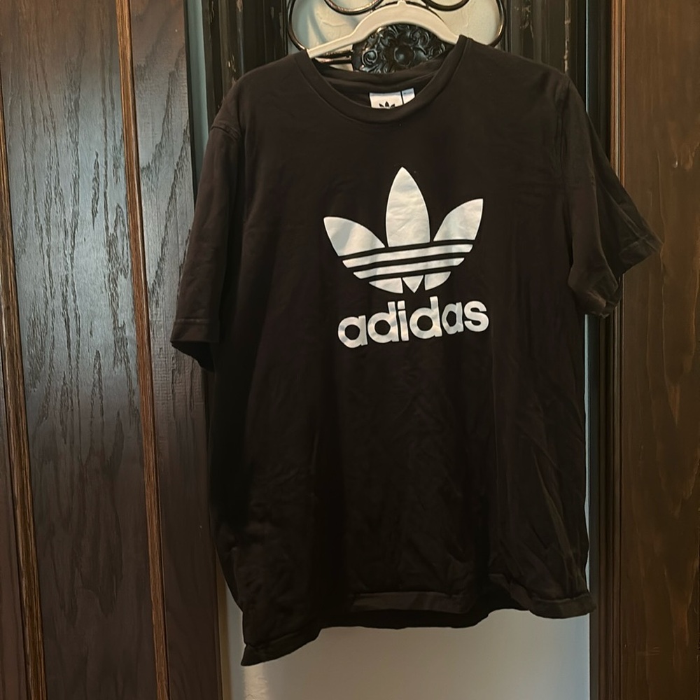 XL Adidas men’s short sleeve tee